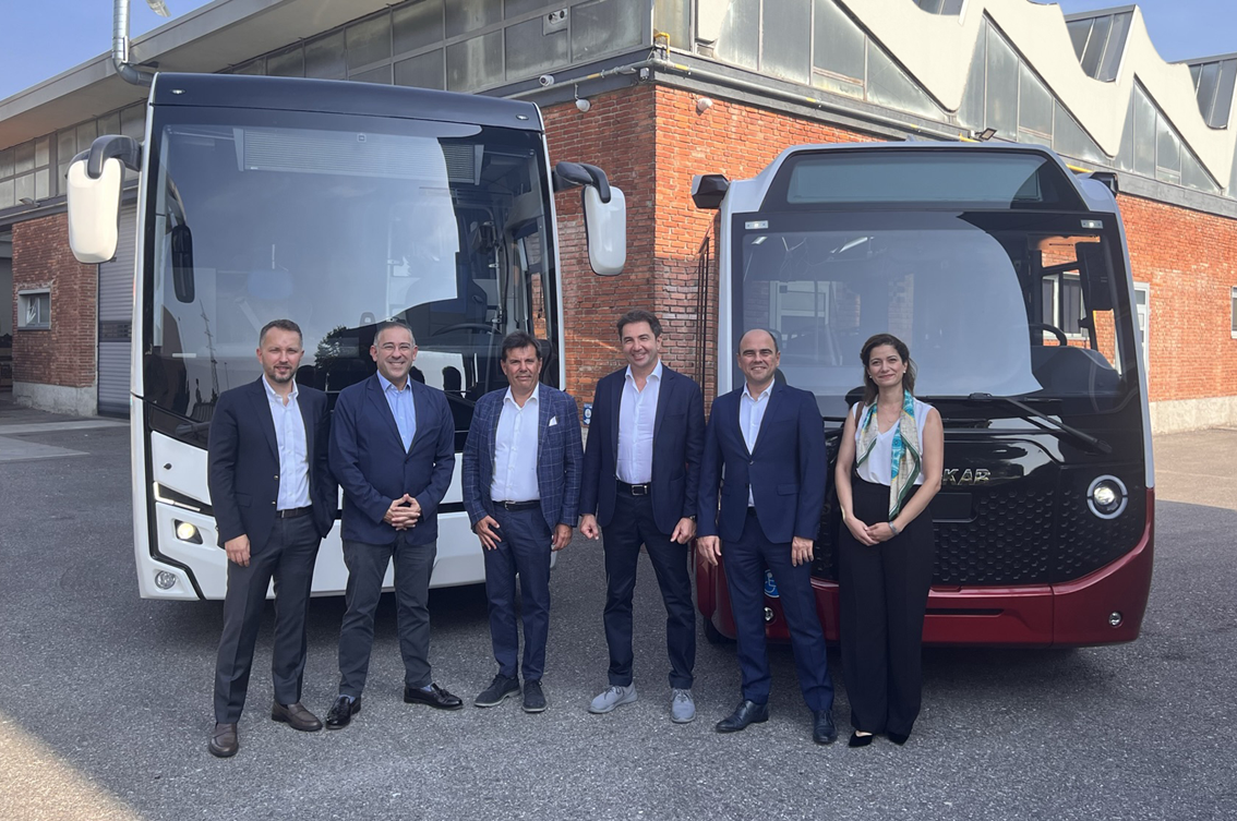 1694586278_Otokar_Mauri