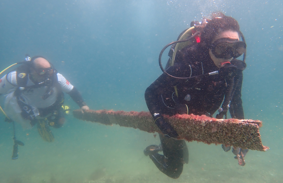 1696837933_IsBankasi_DenizDipTemizligi4