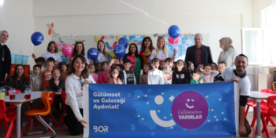 Bor Holding Minik Yüzleri Güldürdü