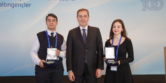 İş Bankası’ndan Altın Gençlere Ödül