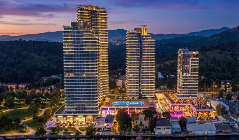 Neva Yalı İzmir’de ‘Yıldızlar’ Konuştu 