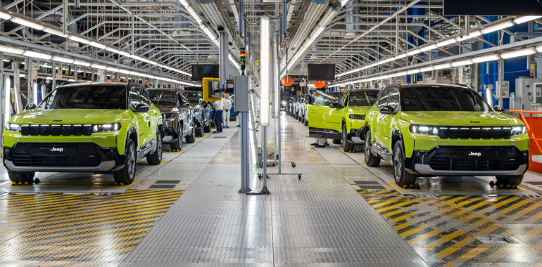 Yeni Jeep® Compass Banttan İnmeye Başladı