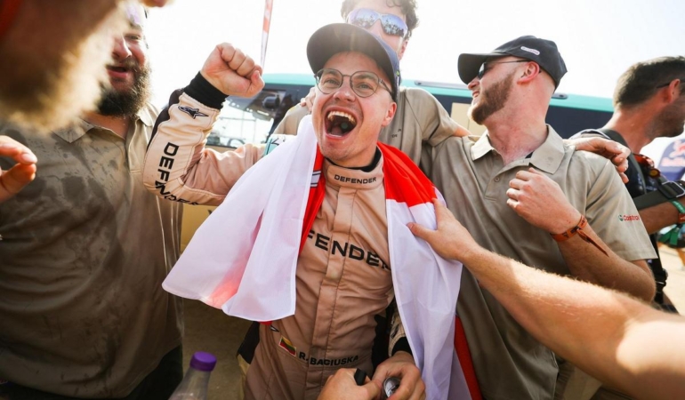 Borusan Otomotiv Defender İle Dakar’da Çifte Zafer: Başarı İşte Yeni Dönem