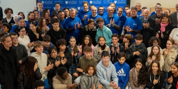 Stellantis Küresel Eğitimde Taahhüdünü Güçlendirdi: 2 Milyon Kişiye Ulaşıyor