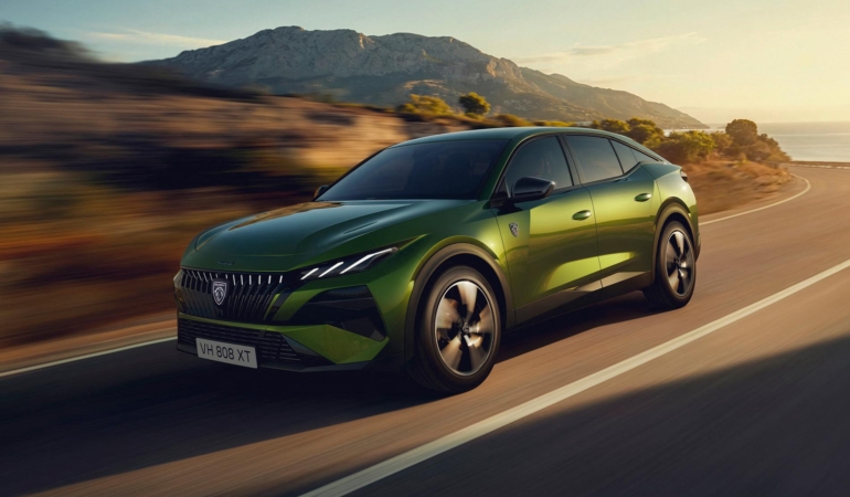 Peugeot 408 Tanıttı, Aydınlatmalı Logo, Flare Yeşil Tasarım