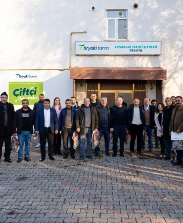 Tiryaki Agro Muş'ta 60 Bin Dönümlük İşletmede Çiftçileri Eğitti