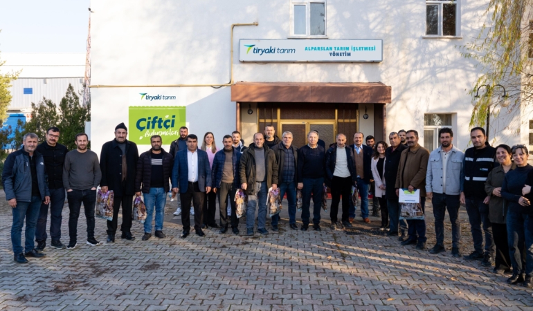 Tiryaki Agro Muş’ta 60 Bin Dönümlük İşletmede Çiftçileri Eğitti