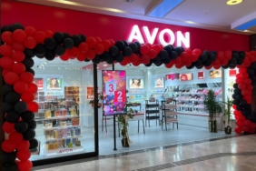 Avon Türkiye’de Mağaza Ağını Büyüttü: Güzellik Sektöründe Yeni Dönem Başlıyor