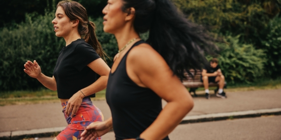 Lenzing’in TENCEL™ Elyaflarında Sürdürülebilirlik: Moda Sektöründe Yeni Standart