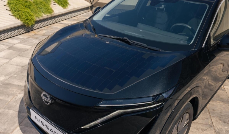 Nissan Güneş Enerjisi Araçta Düğmeye Bastı: Menzil 23 Km Arttı