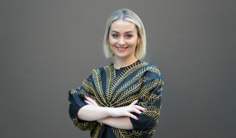 Yapay Zekâda Kritik Dönüşüm: Şirketler İş Gücünü Yeniden Şekillendiriyor