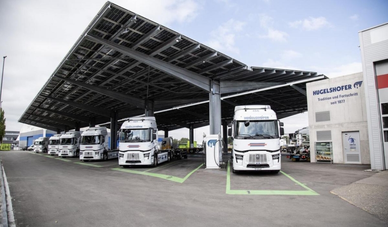 Renault Trucks Elektrikli Kamyonda Rekor Kırdı: Operasyonel Menzil 1000 KM’yi Aştı