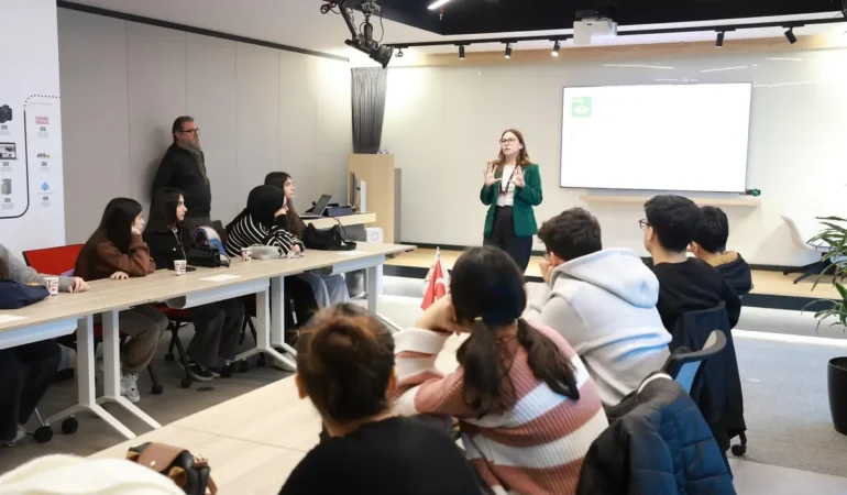 Canon Gençlik Programı Türkiye’de: Genç Yeteneklere Yeni Ufuklar Açılıyor