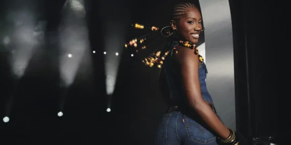 Levi’s® Global Kampanyada Ünlülerle Kültüre Vurgu: Yıl Boyu Sürecek Tanıtım