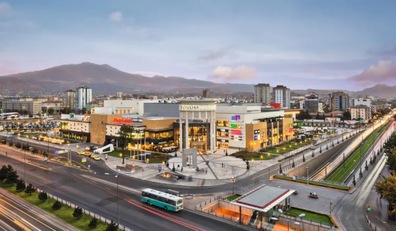 Torunlar GYO’dan Büyük Atılım: 350 Milyon Euro’luk AVM Satışı Tamamlandı