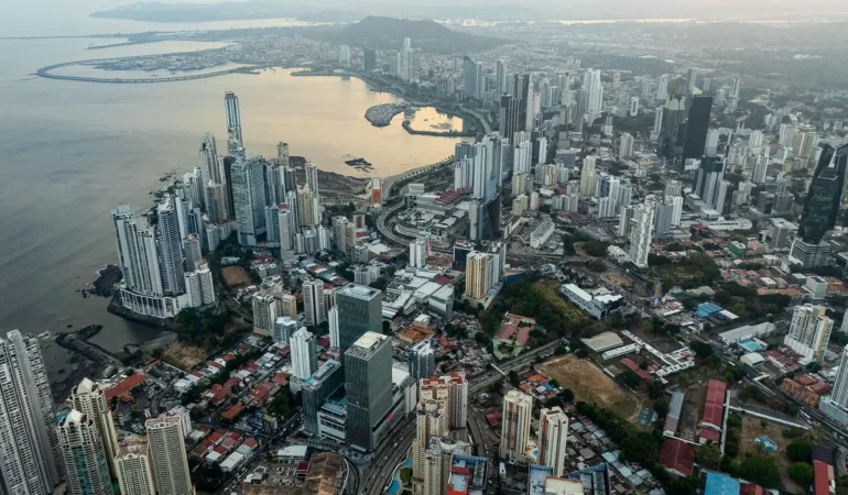 Karayiplerin Gizli Kozu: Patron Pasaportu 3 Ayda