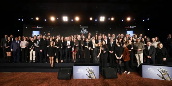 Casper Bilgisayarda Yılın İtibarı: Teknoloji Sektöründe Güçlü Mesaj