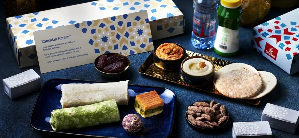 Emirates Ramazan’da Yolculara Sürpriz İkramlarla Fark Yaratıyor