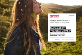 Küresel Sahneye Mavi Damgası