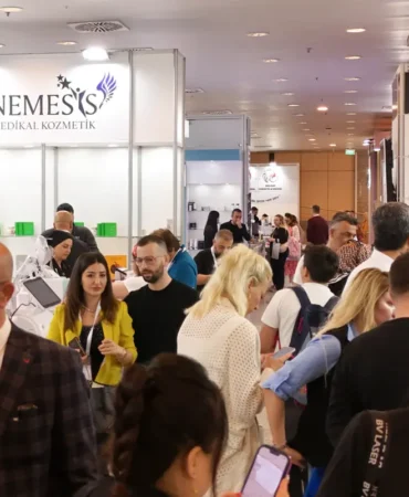 Tarihi Zirveye Hazırlanan Güzellik ve Estetik Merkezi