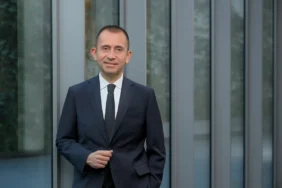 Dijital Hamleyle Leasingde Öncü Güç