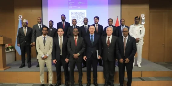 Türk Gemisi Somali'de Tarihi Lisans Aldı