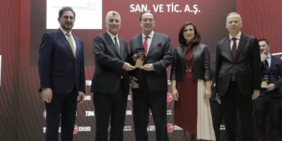 Cam Sektöründe Tarihi Başarı