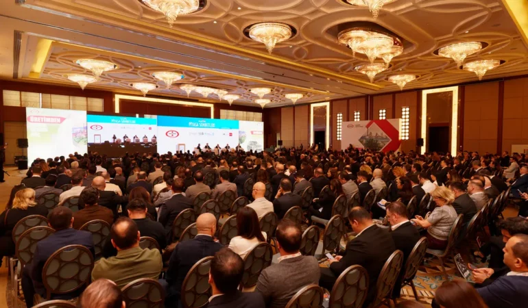 Bursa’da Çelik Zirvesi: Yeni Stratejiler Masada