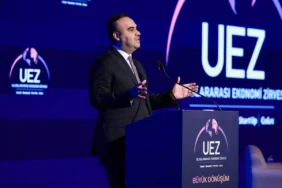 Türkiye Küresel Ticaret Sahnesinde Öne Çıkıyor