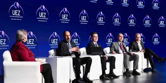 Belirsizlik Çağında Lider Olmak Zorlaşıyor