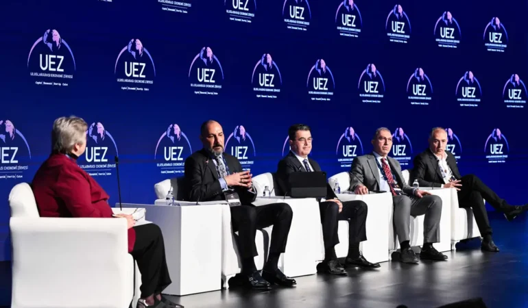 Belirsizlik Çağında Lider Olmak Zorlaşıyor