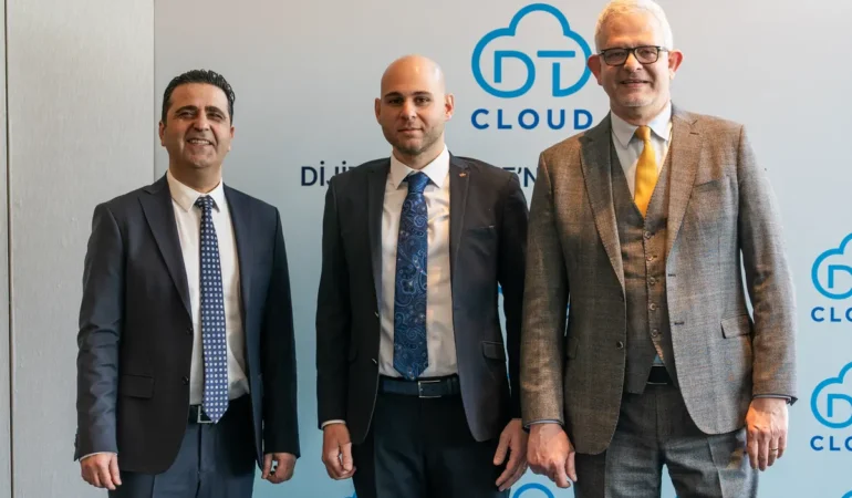 DT Cloud'un Küresel Stratejisiyle Zirveye Adım Adım