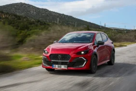 Renault’nun Zirve Yarışı Sürüyor