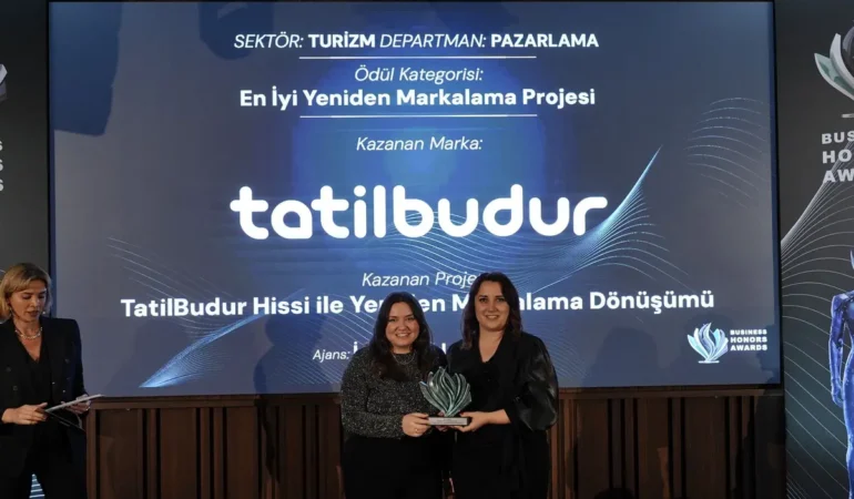 TatilBudur’un Çifte Başarı Öyküsü