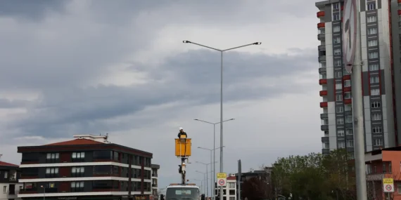 Sokaklarda LED Rüzgarı